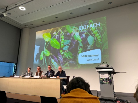 BIOFACH 2024 - From killer food to a panelist disguised as a dragonfly 